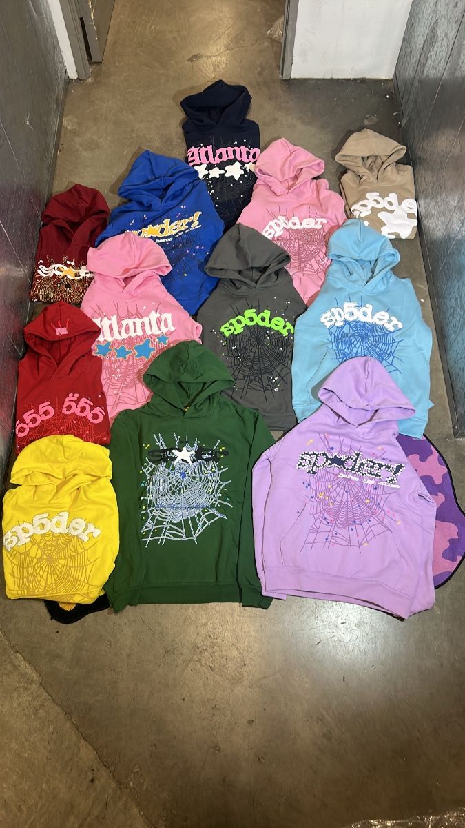 Hoodies & Sweaters