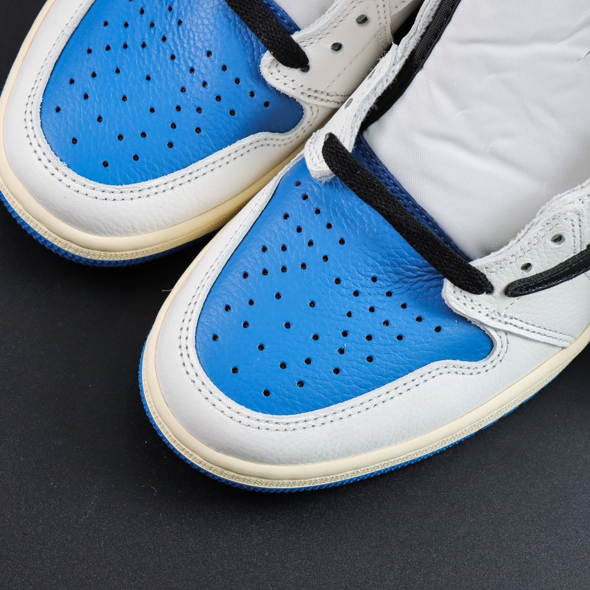 Jordan 1 'Cactus Jack'