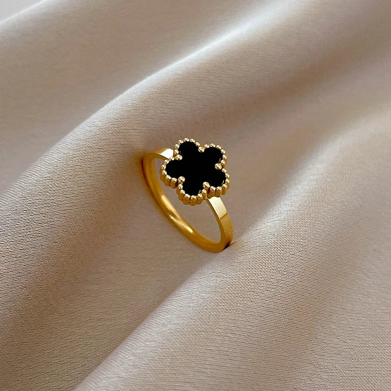 TRÈFLE RING