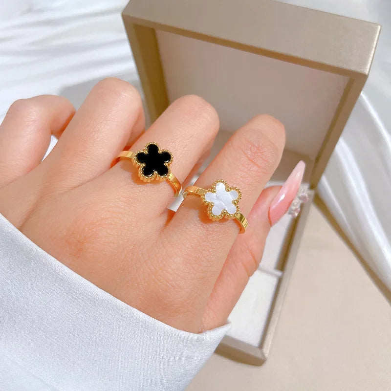 TRÈFLE RING