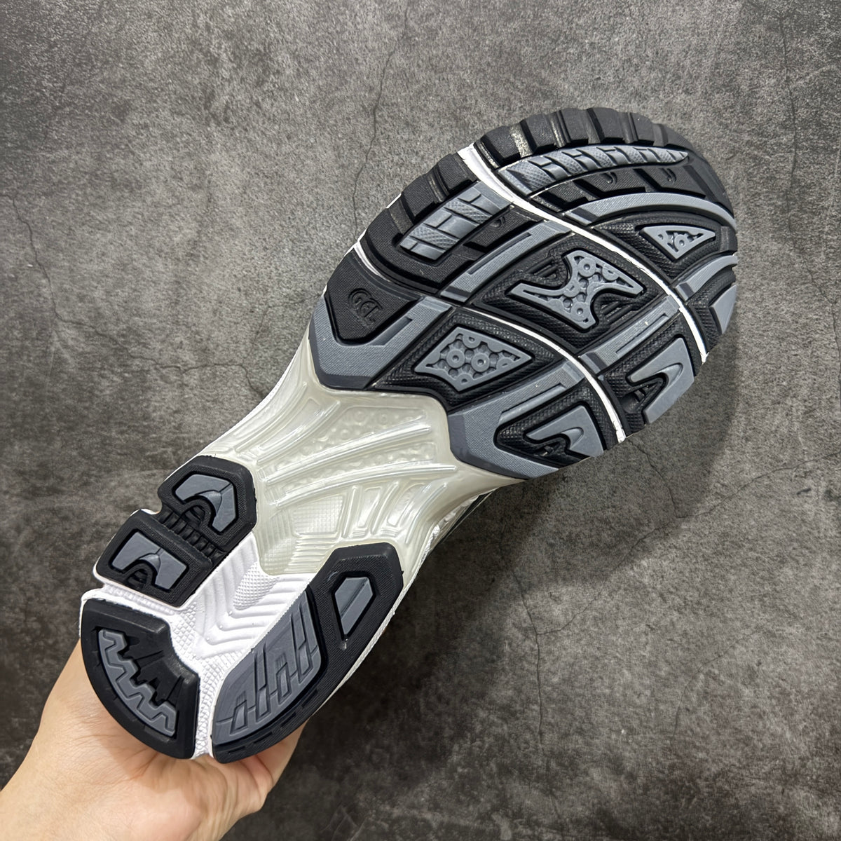 Asics Gel Kayano 14