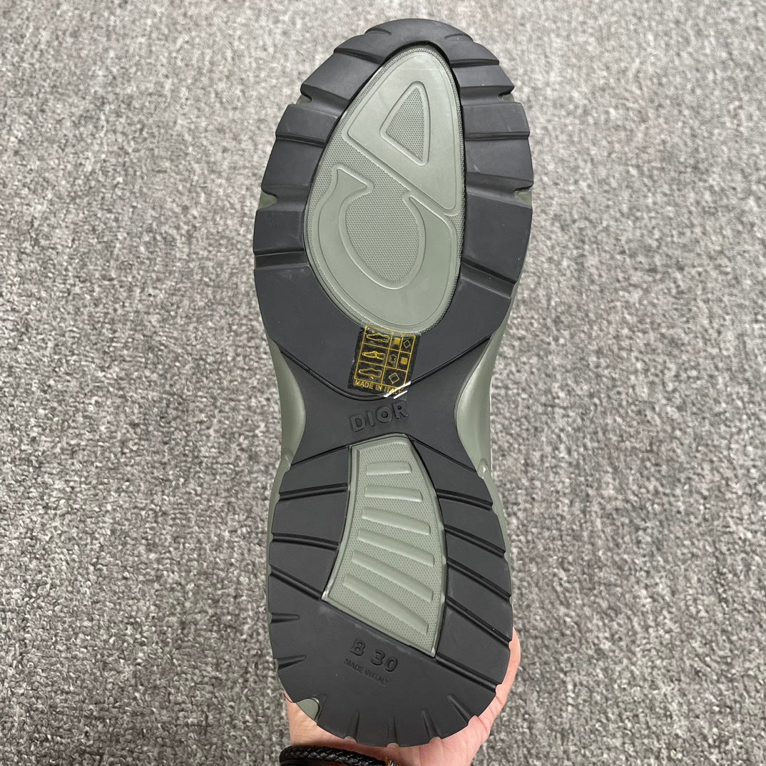 Dior B30