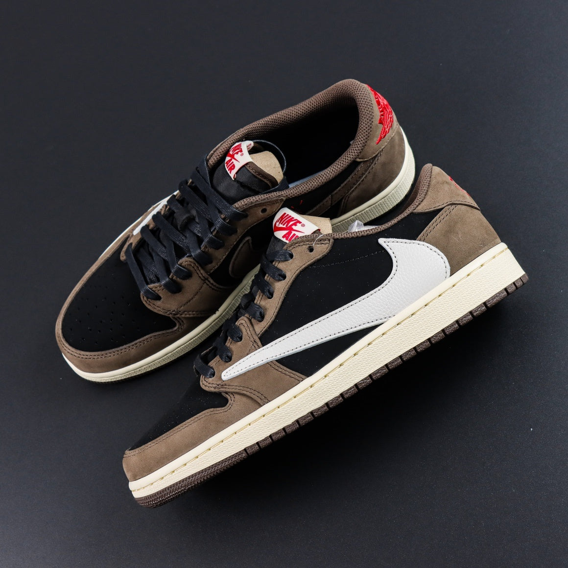 Jordan 1 Low 'Cactus Jack'