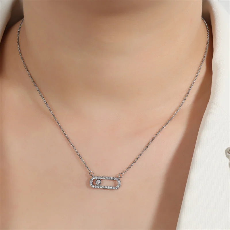 ÉCLAT SOLITAIRE NECKLACE