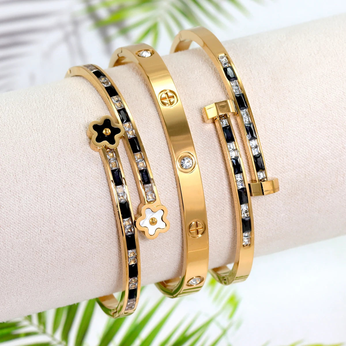 TRÈFLE LUXE BANGLE SET