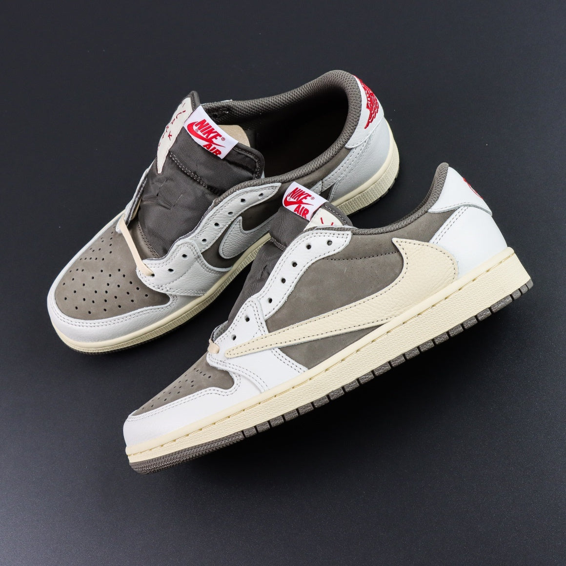 Jordan 1 Low 'Cactus Jack'
