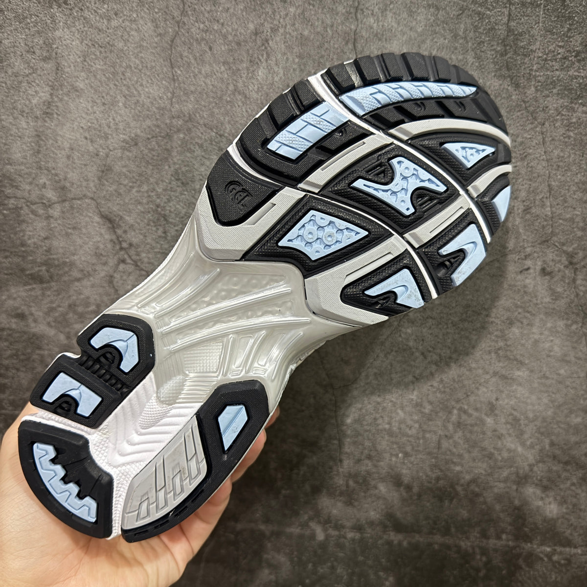 Asics Gel Kayano 14